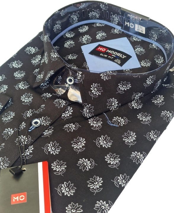 Czarna-koszula-slim-fit-z-urokliwym-wzorem-w-biale-kwiatki-rozmiar-45-Rozmiar-XXL.jpeg